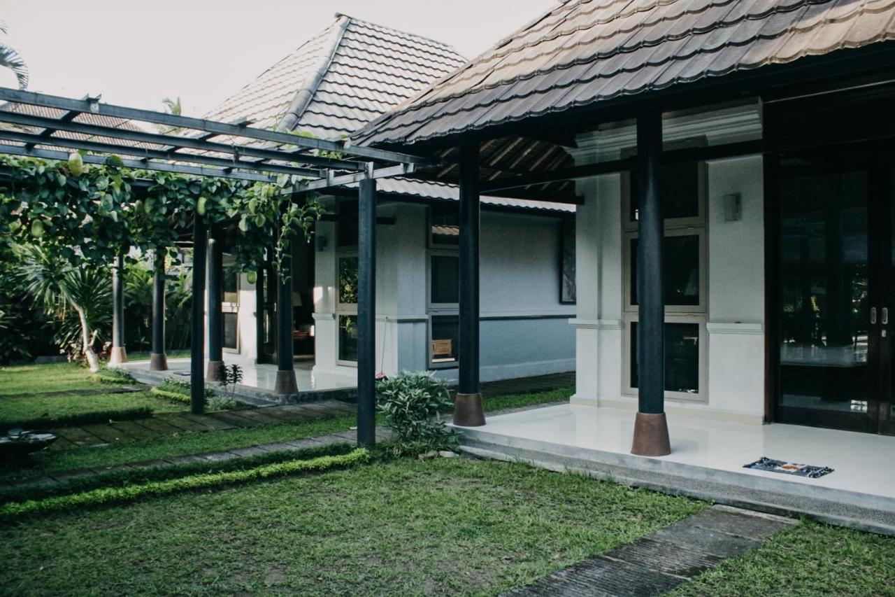 Puri Lotus Hotel Убуд Екстериор снимка