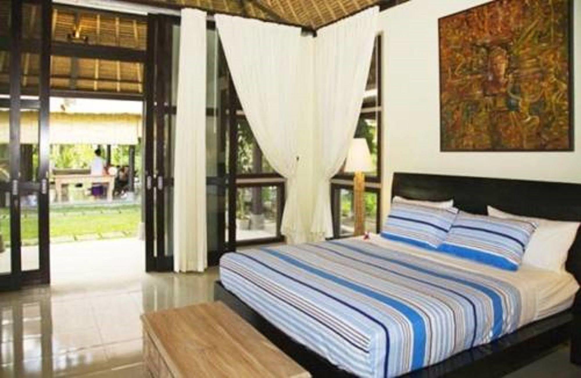 Puri Lotus Hotel Убуд Екстериор снимка
