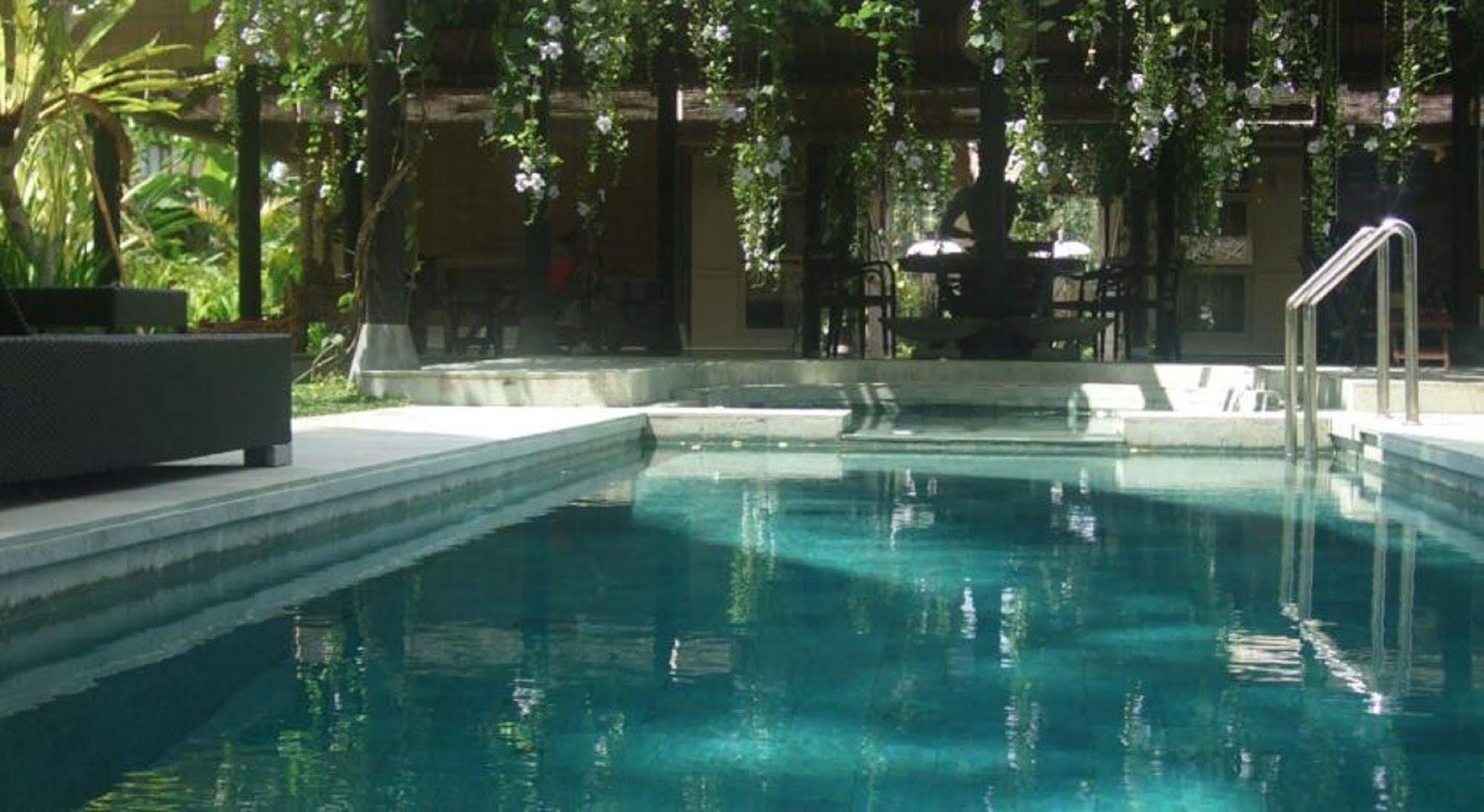 Puri Lotus Hotel Убуд Екстериор снимка